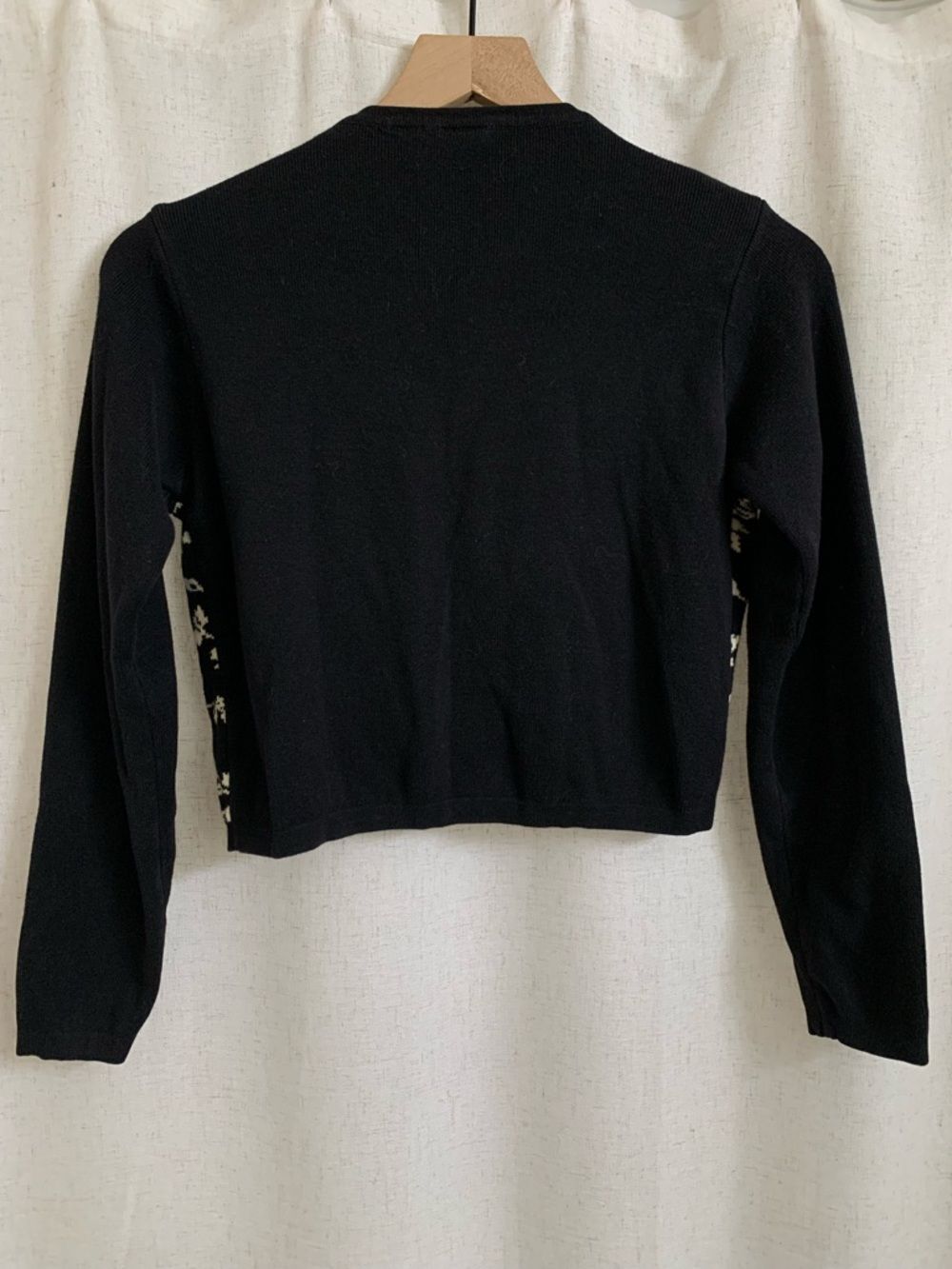 GAP 100% Cotton Heavy Weight Cropped Black Cream Floral Button Cardigan Small - Picture 4 of 6